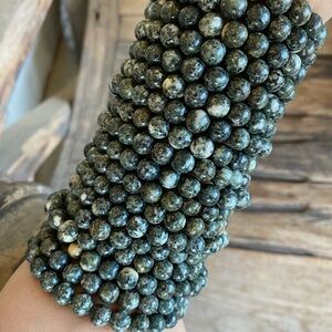 Genuine Unique Preseli Bluestone Stonehenge Bracelet with 8mm Round Beads  7”